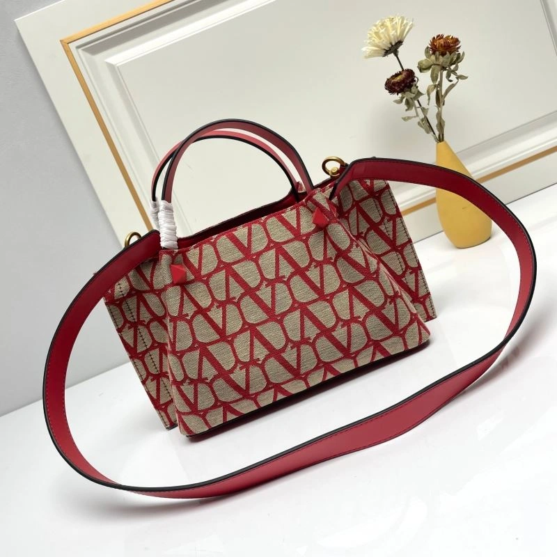 Timeless Valentino Shopping Bags 86782