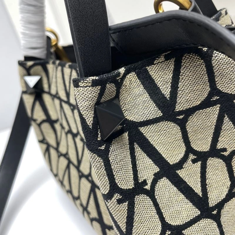 Valentino Shopping Bags Youthful 86783