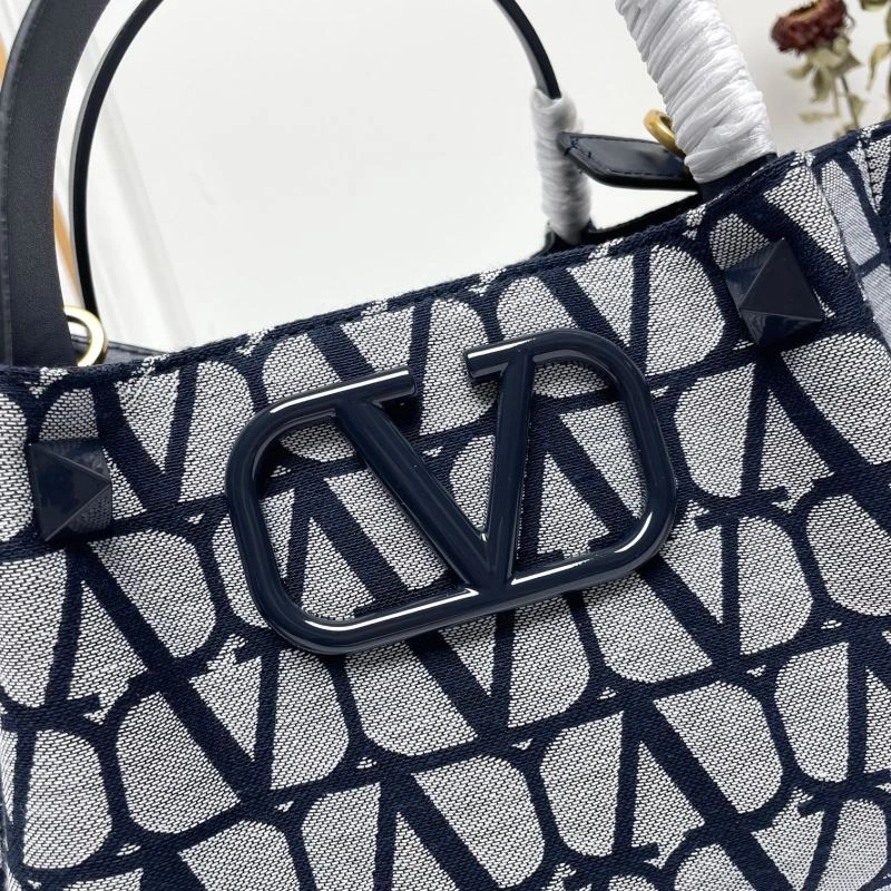 Contemporary Valentino Shopping Bags 86780