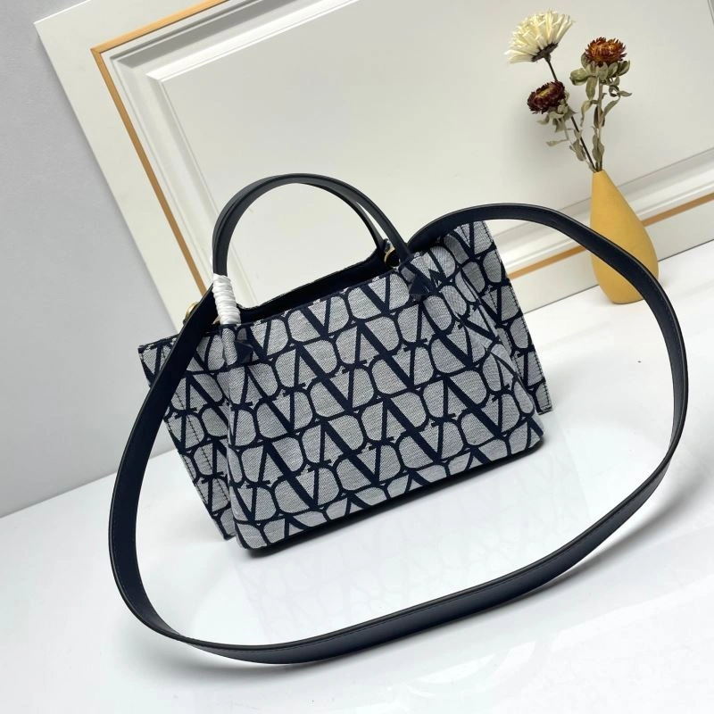Contemporary Valentino Shopping Bags 86780