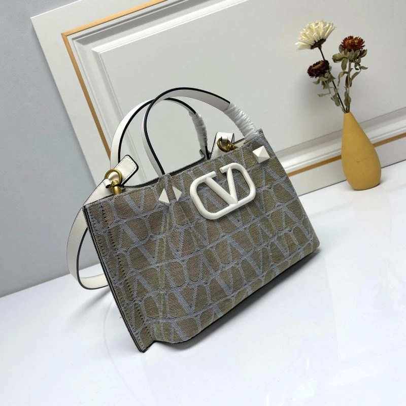 Sleek Valentino Shopping Bags 86779