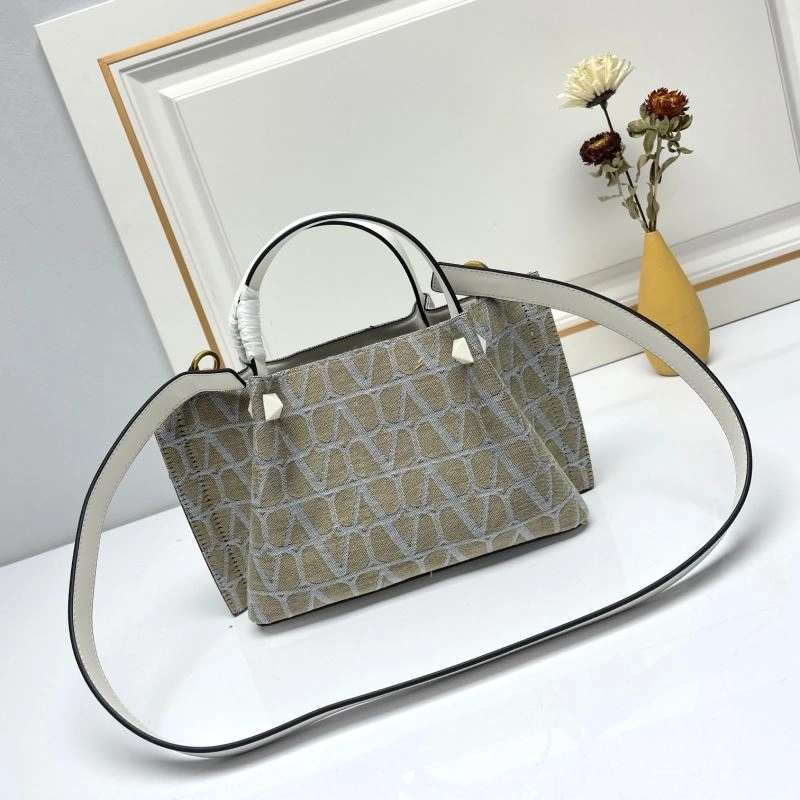 Sleek Valentino Shopping Bags 86779