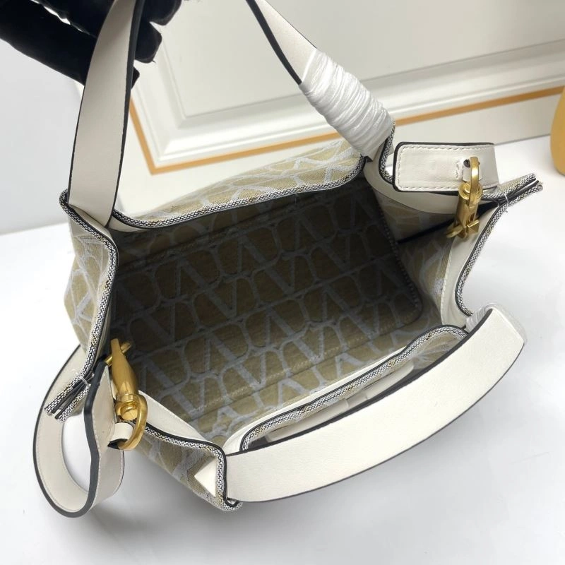 Sleek Valentino Shopping Bags 86779