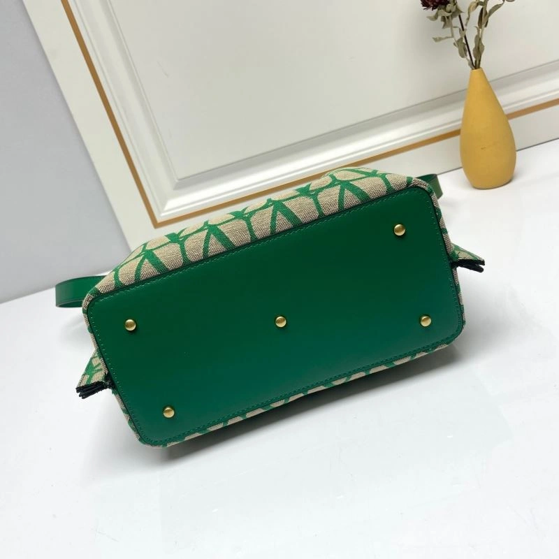 ModernLook Valentino Shopping Bags 86778