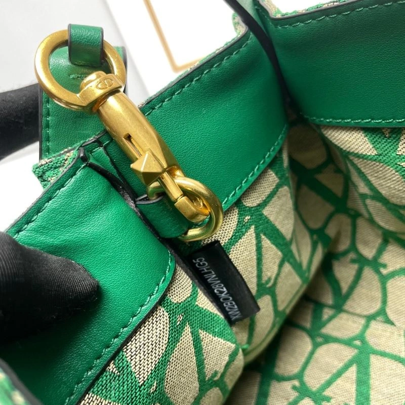 ModernLook Valentino Shopping Bags 86778