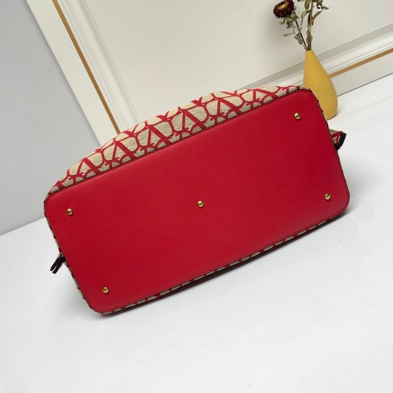 Supportive Valentino Shopping Bags 86776