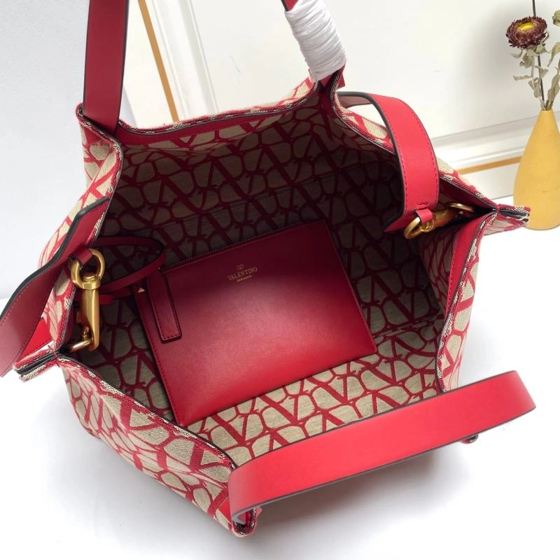 Supportive Valentino Shopping Bags 86776