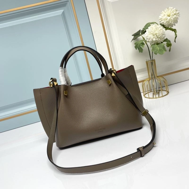 Timeless Valentino Shopping Bags 86724