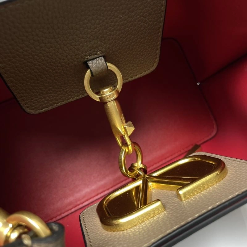 Timeless Valentino Shopping Bags 86724