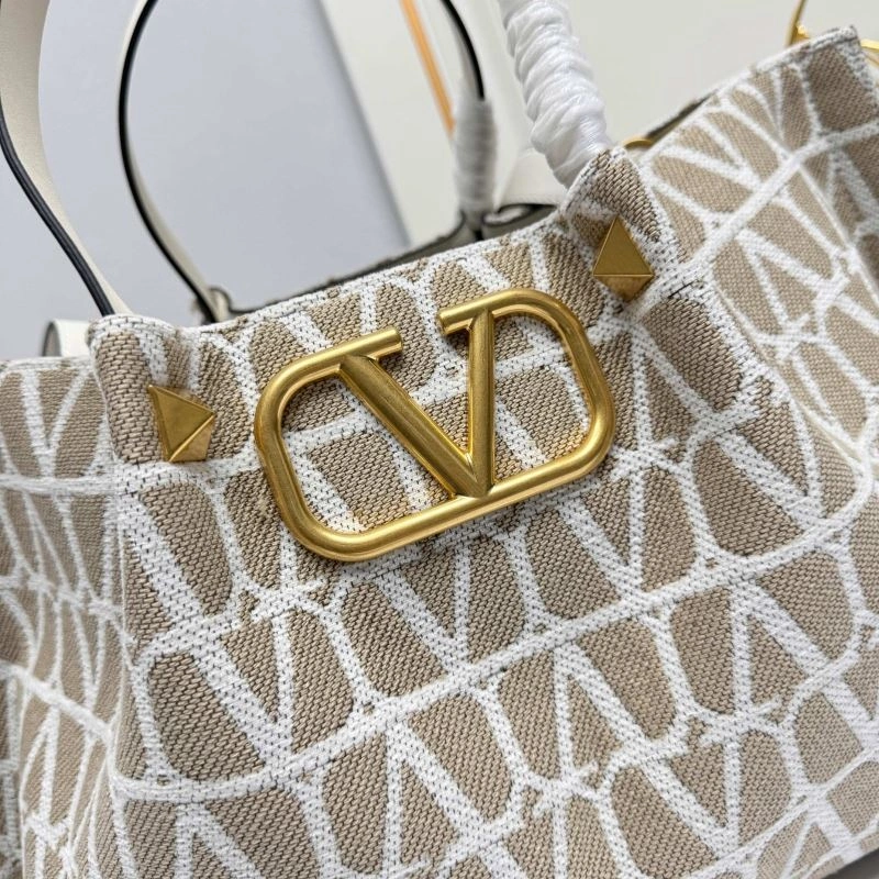 Attractive Valentino Shopping Bags 86751