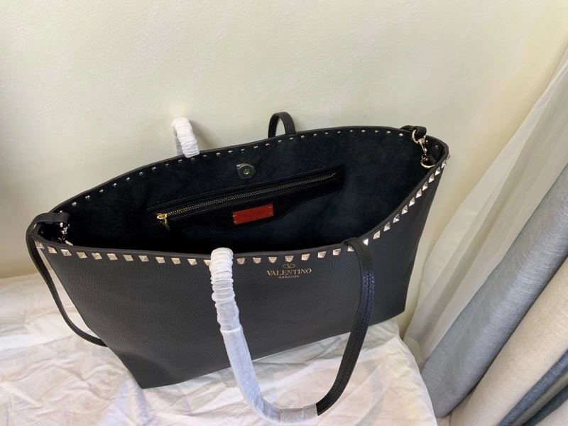 Effortless Valentino Shopping Bags 59609