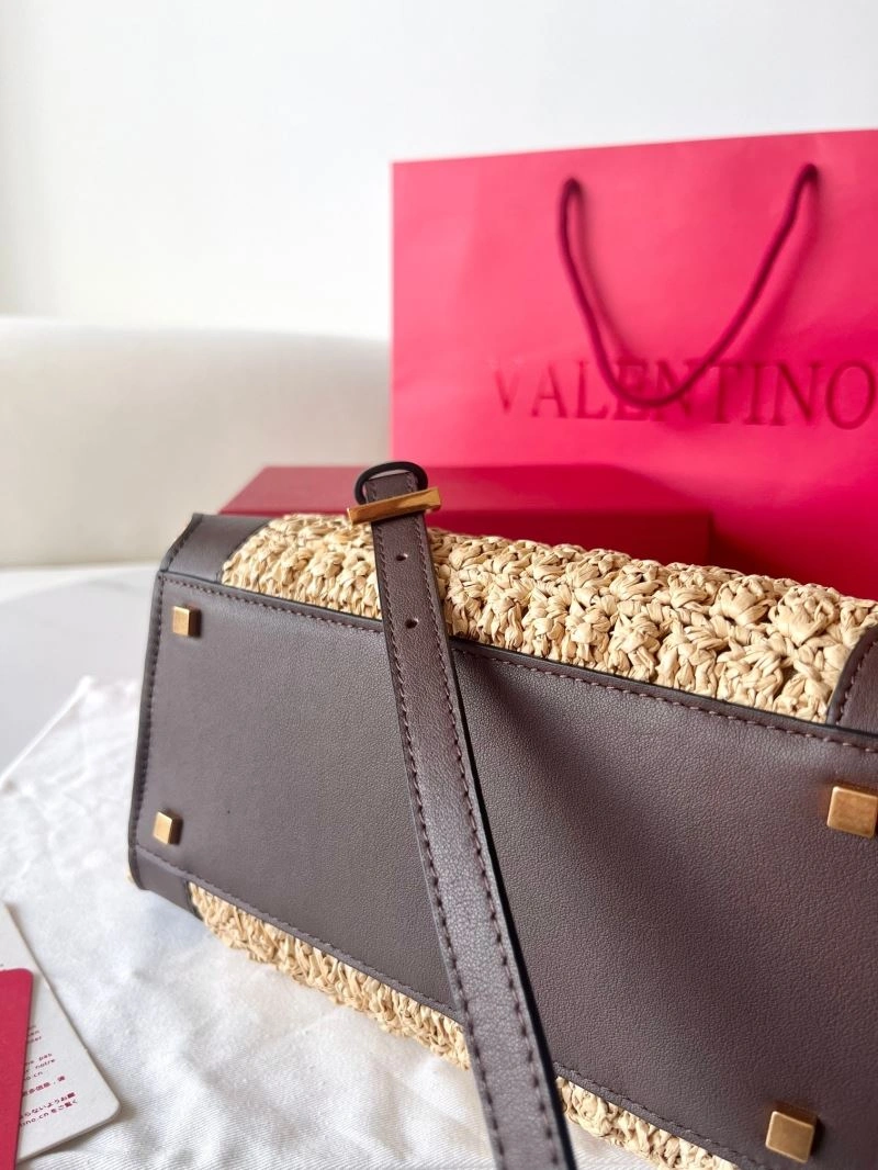 Effortless Valentino Shopping Bags 59597