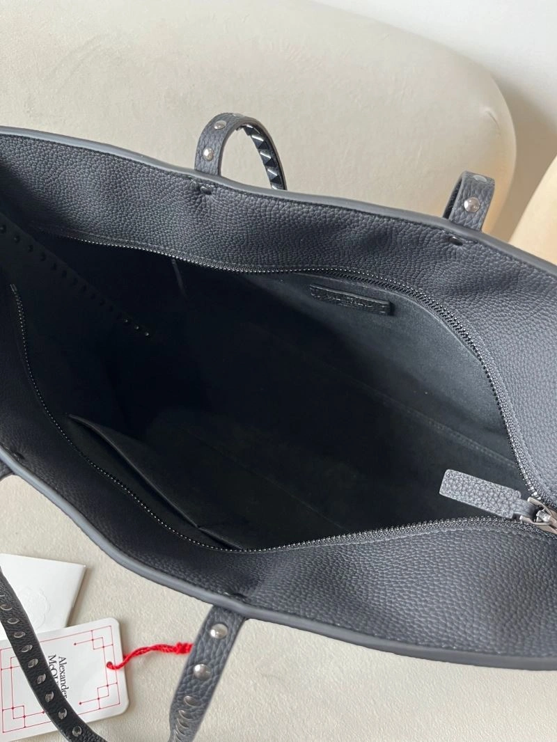 Functional Valentino Shopping Bags 59634