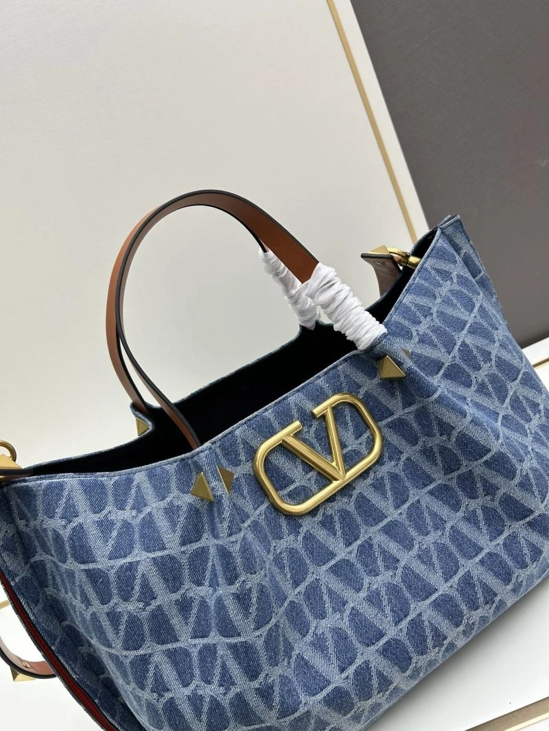 Efficient Valentino Shopping Bags 82001