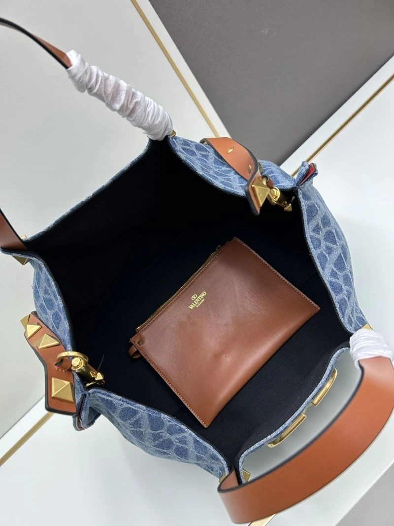 Efficient Valentino Shopping Bags 82001