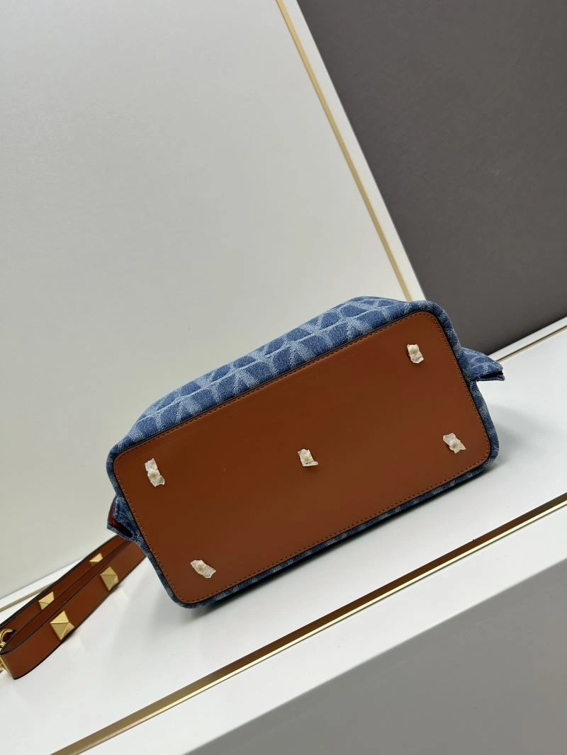 Sustainable Valentino Shopping Bags 82002