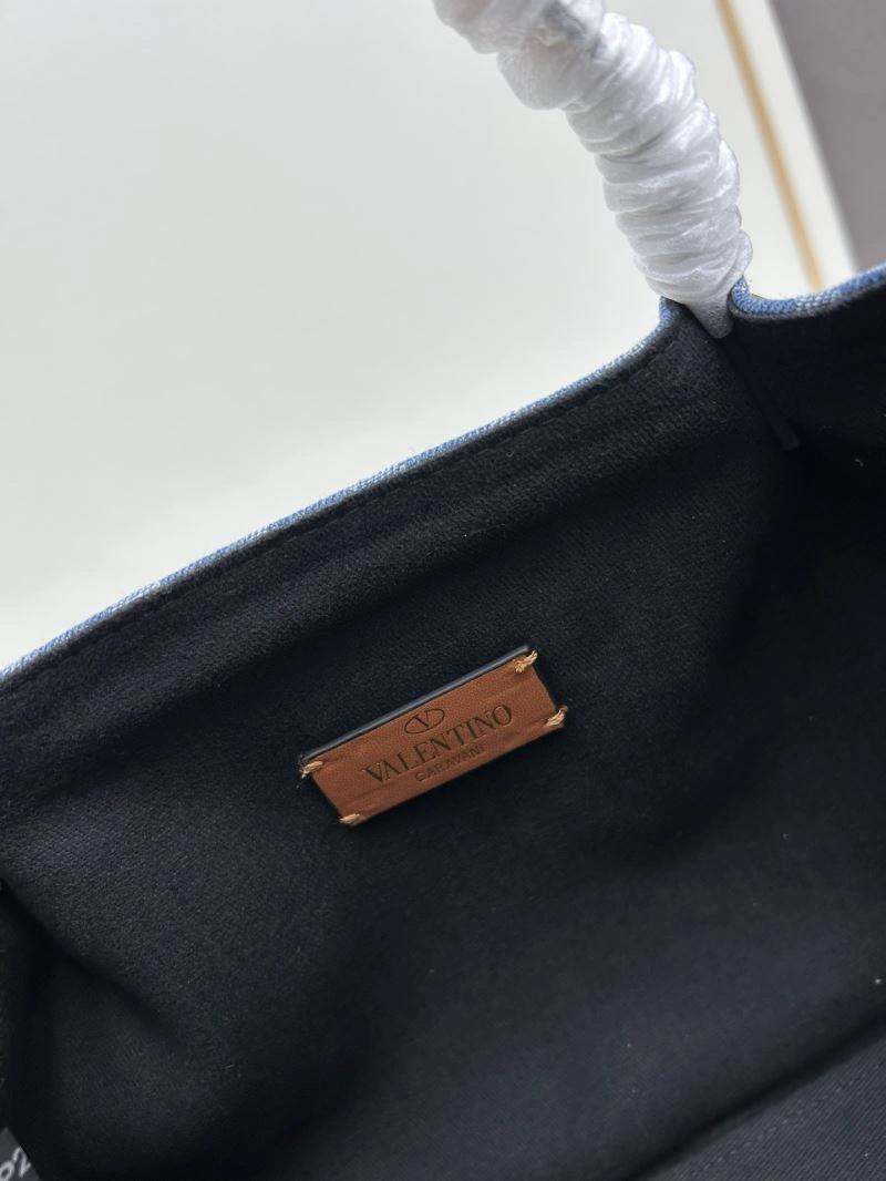 Sustainable Valentino Shopping Bags 82002