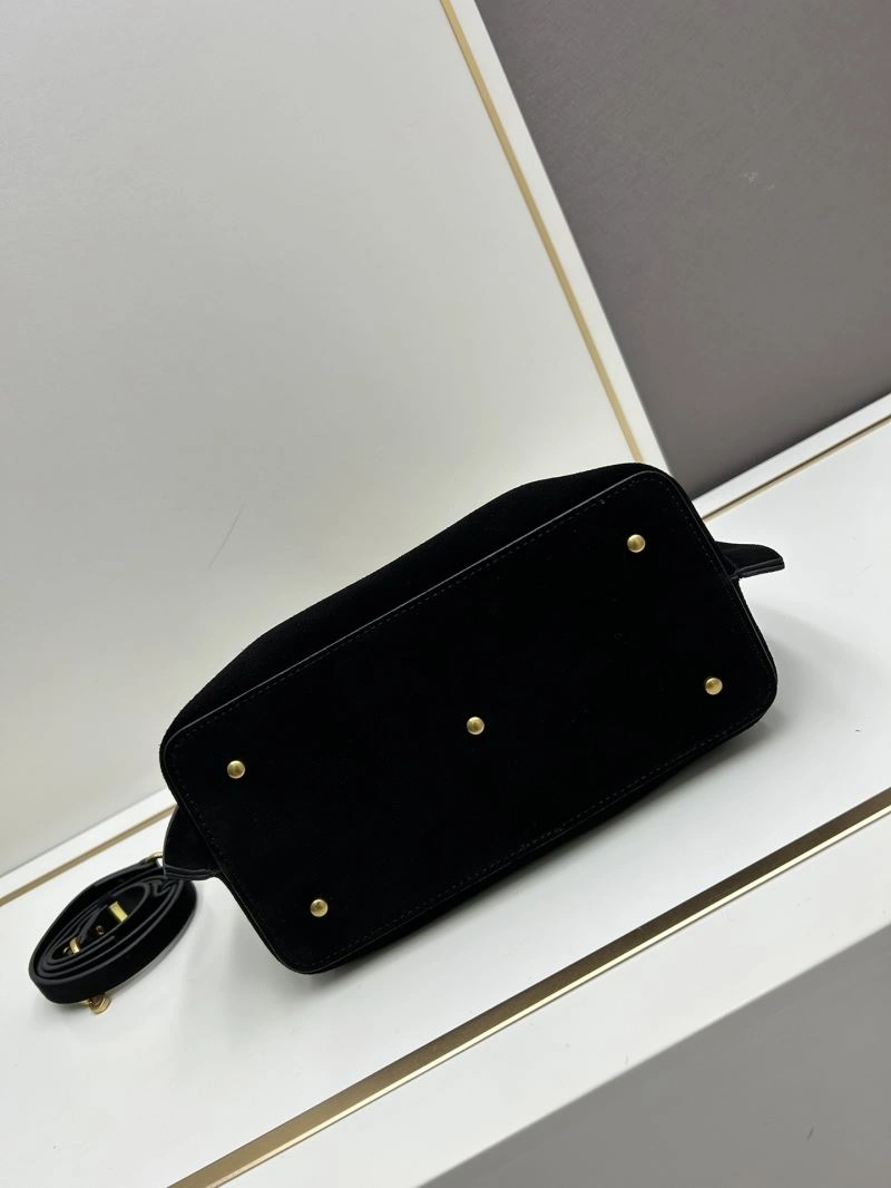 Sleek Valentino Shopping Bags 82014