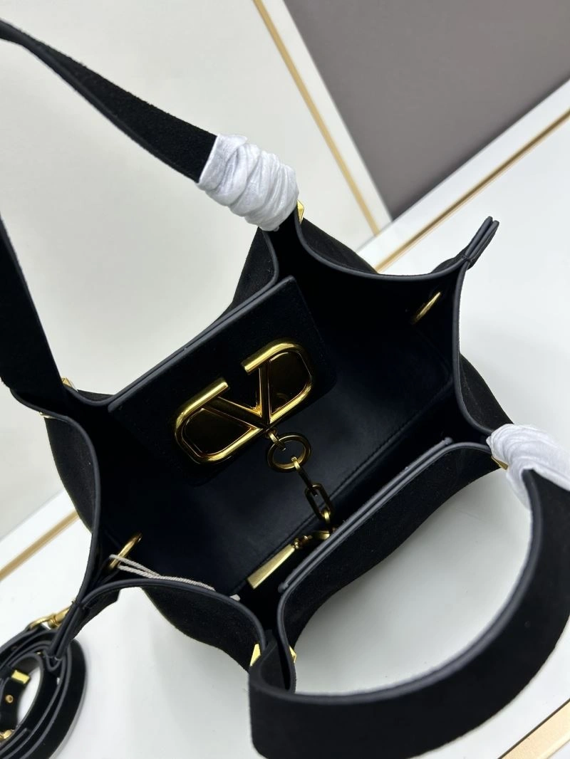 Sleek Valentino Shopping Bags 82014