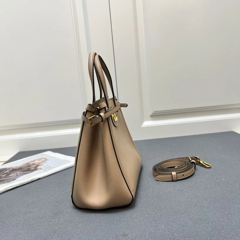 Trendy Valentino Shopping Bags 81967