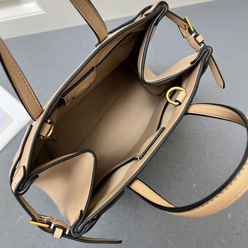 Trendy Valentino Shopping Bags 81967