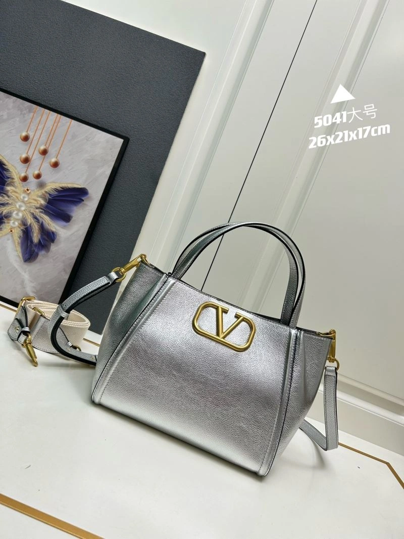 Timeless Valentino Shopping Bags 81963