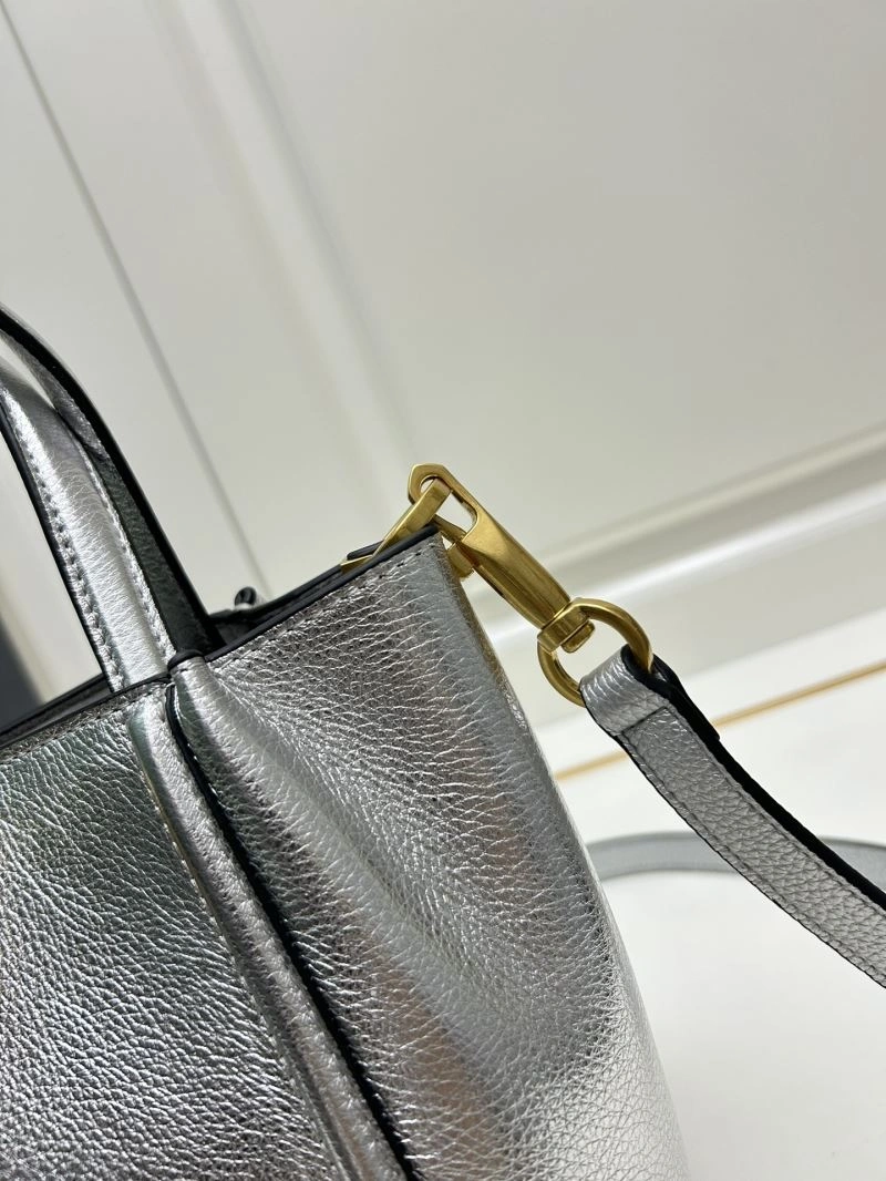 Timeless Valentino Shopping Bags 81963