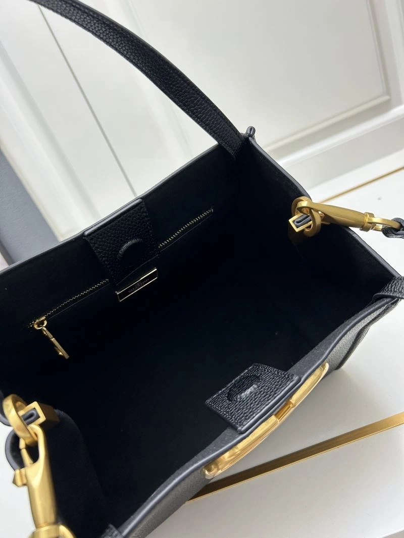 Reliable Valentino Shopping Bags 82032