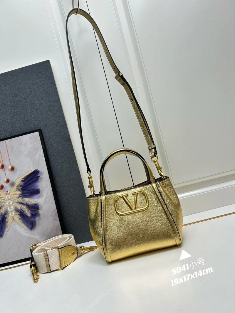 Sporty Valentino Shopping Bags 81945