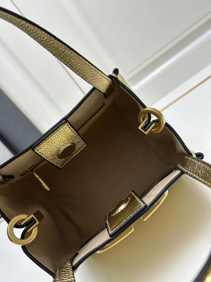 Sporty Valentino Shopping Bags 81945