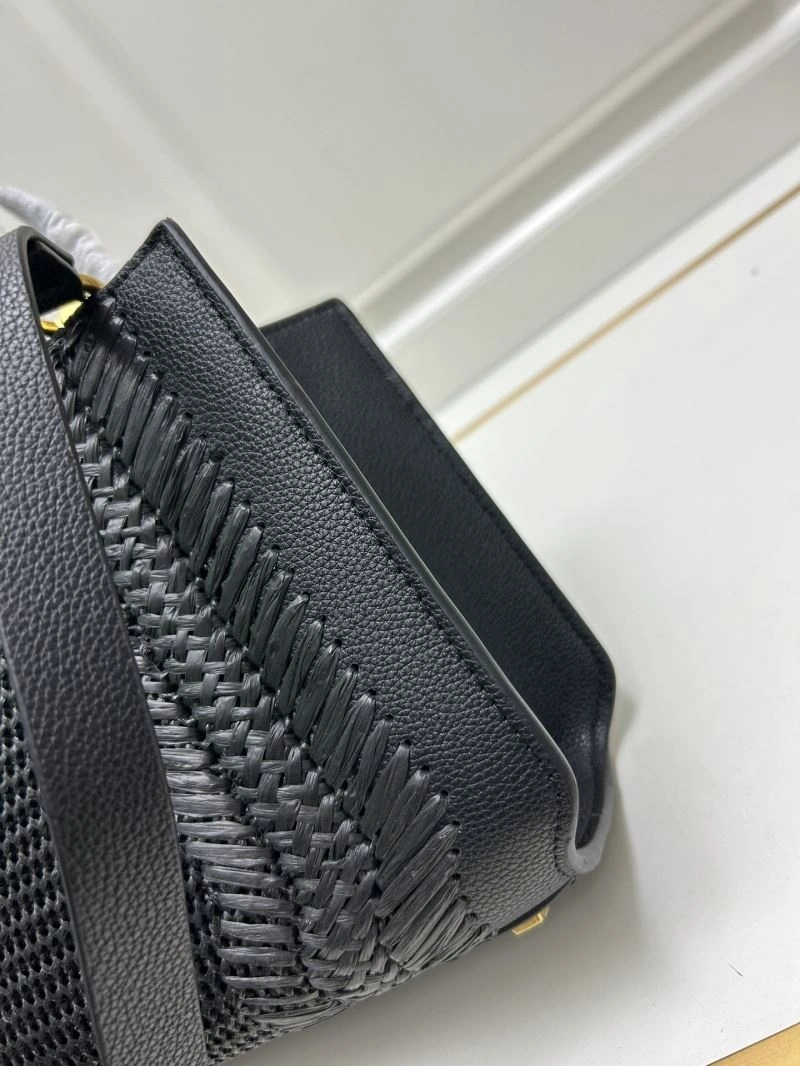 Valentino Shopping Bags FashionForward 81943