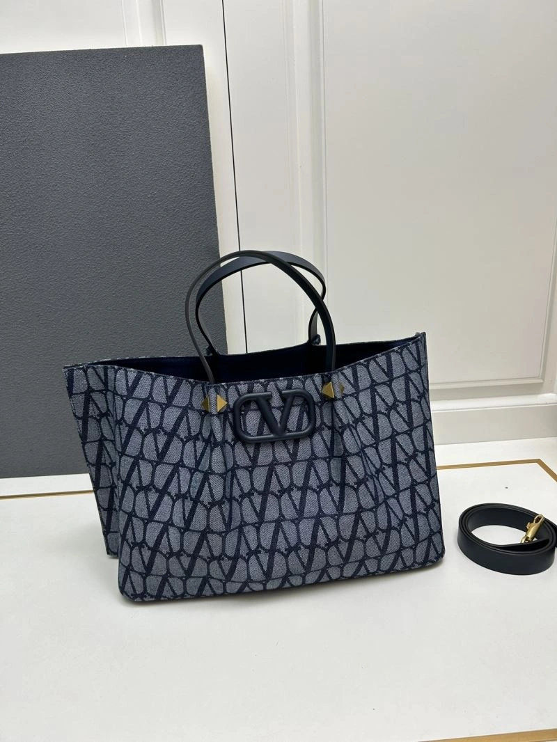 Valentino Shopping Bags TimelessDesign 81946
