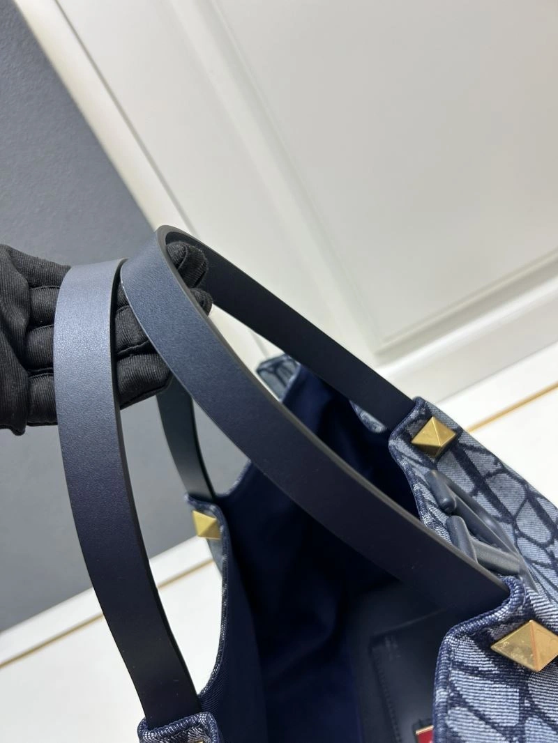Valentino Shopping Bags TimelessDesign 81946