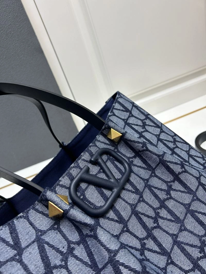 Valentino Shopping Bags TimelessDesign 81946