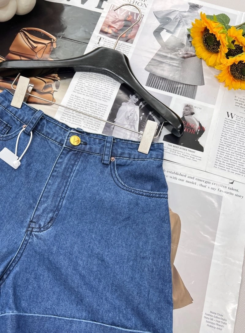 Valentino Short Pants Comfortable 174157