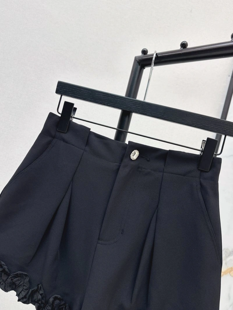 Valentino Short Pants Affordable 174208