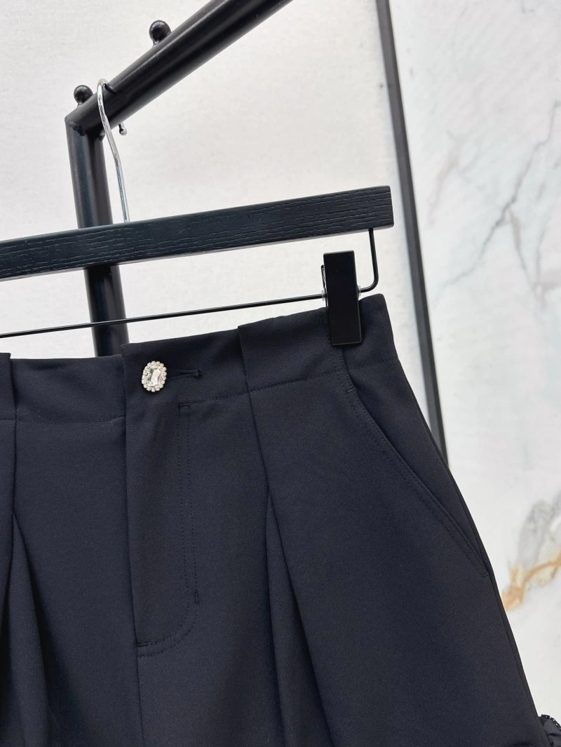 Valentino Short Pants Affordable 174208