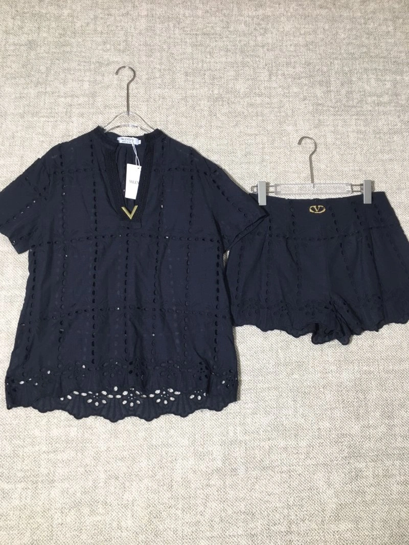 Valentino Short Suits Supportive 174458