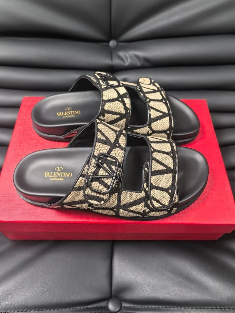 Valentino Slippers DailyWear 35777