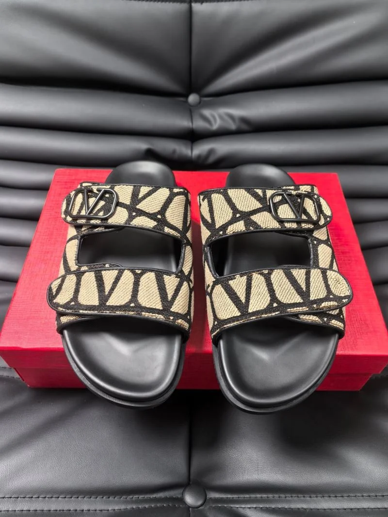 Valentino Slippers DailyWear 35777