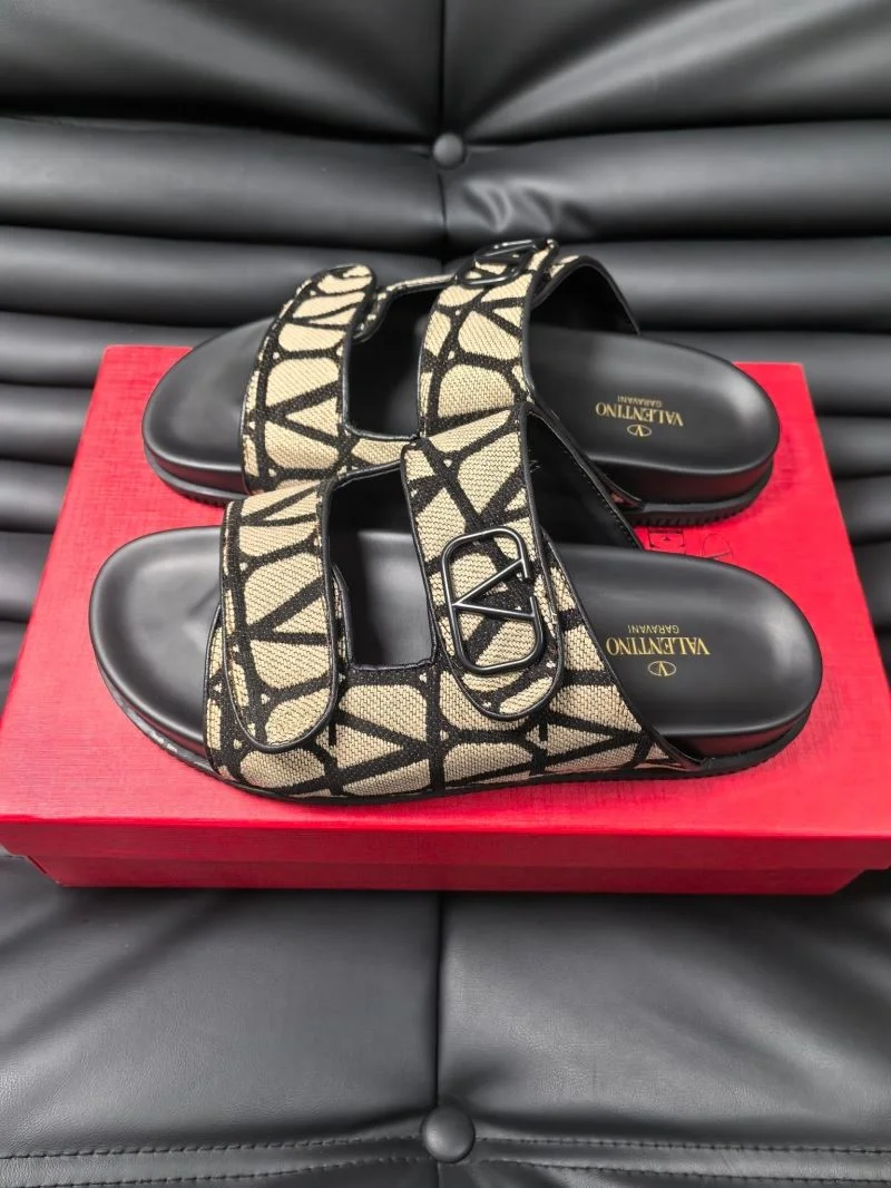 Valentino Slippers DailyWear 35777