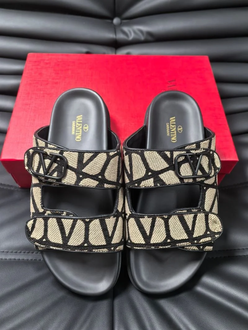 Valentino Slippers DailyWear 35777