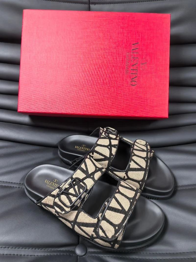 Valentino Slippers DailyWear 35777