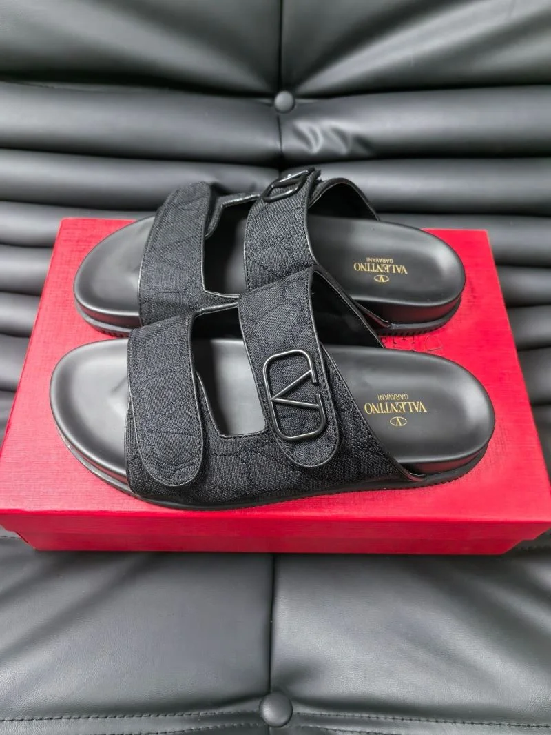 WellDesigned Valentino Slippers 35770