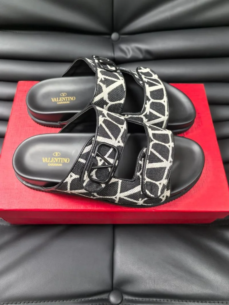 Effortless Valentino Slippers 35769