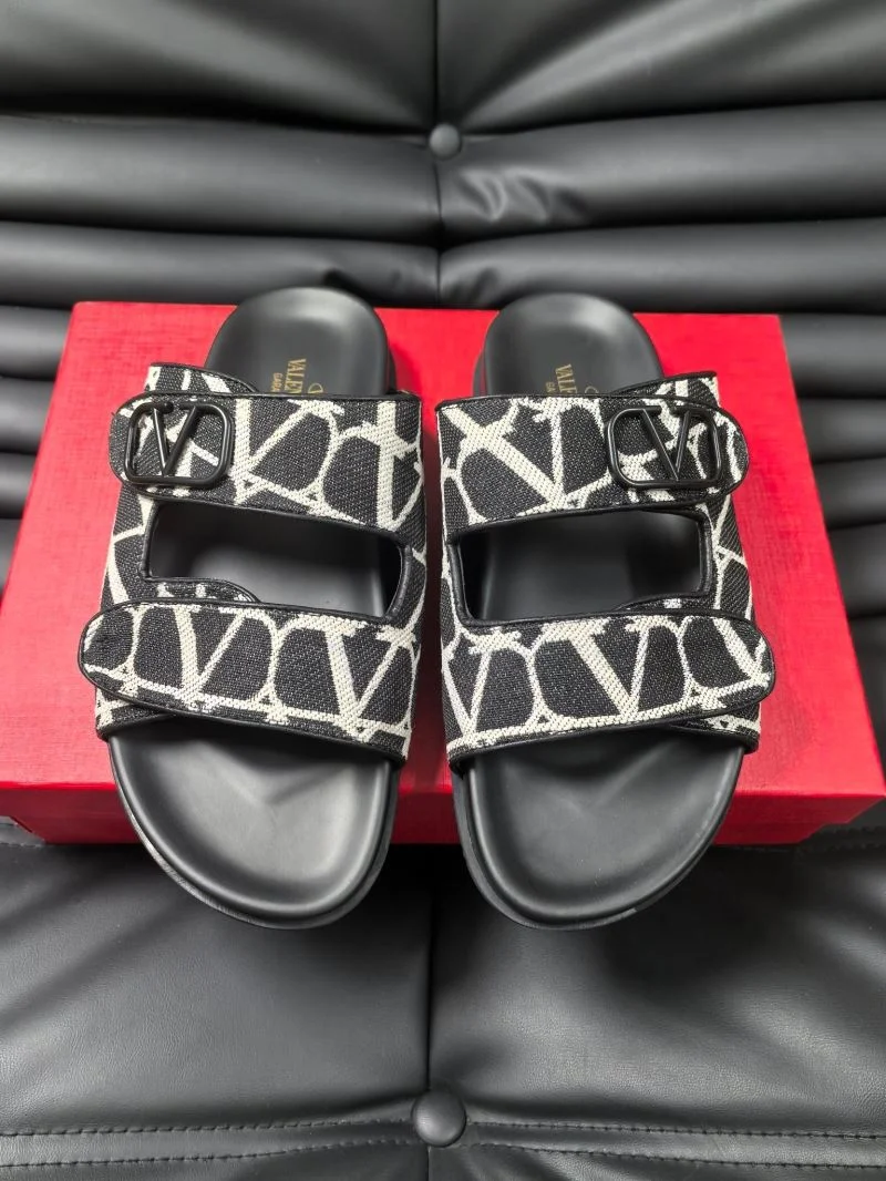 Effortless Valentino Slippers 35769