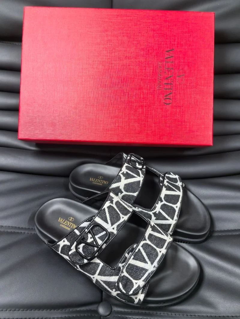 Effortless Valentino Slippers 35769