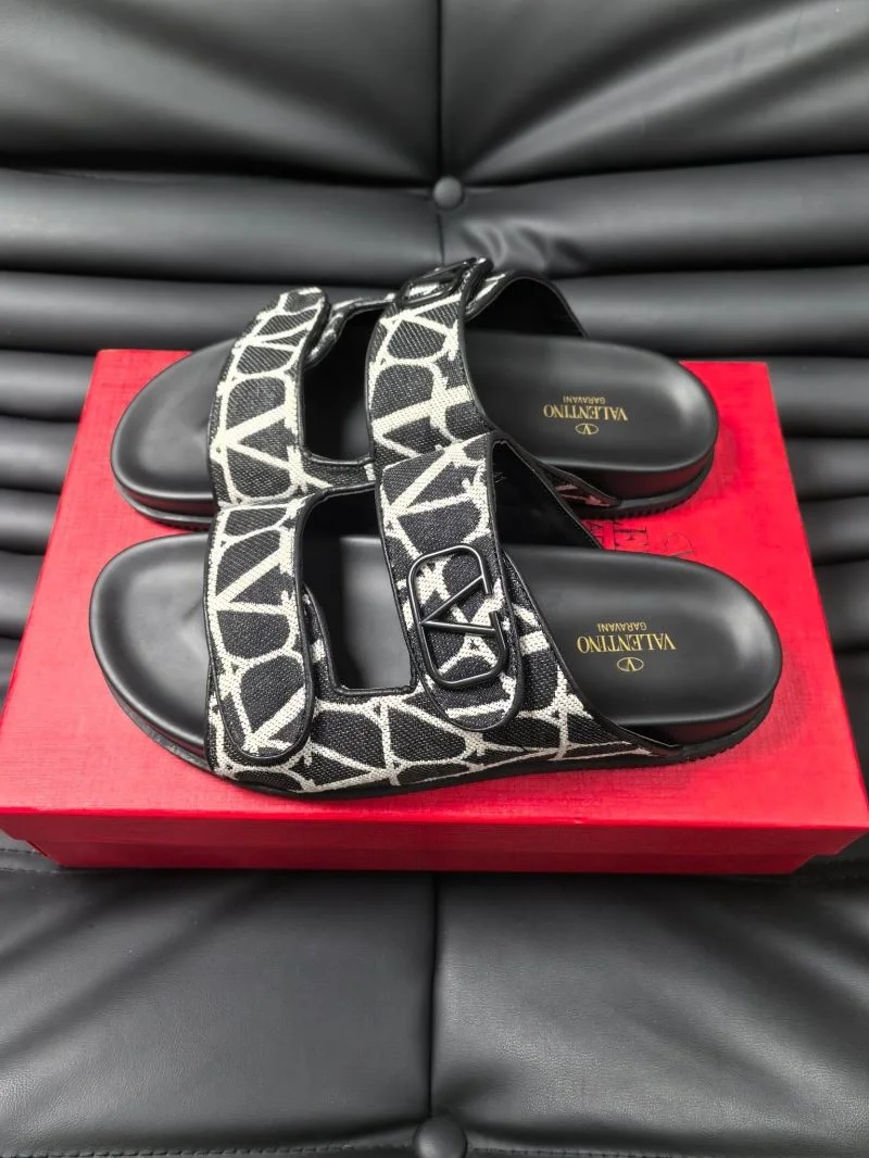Effortless Valentino Slippers 35769