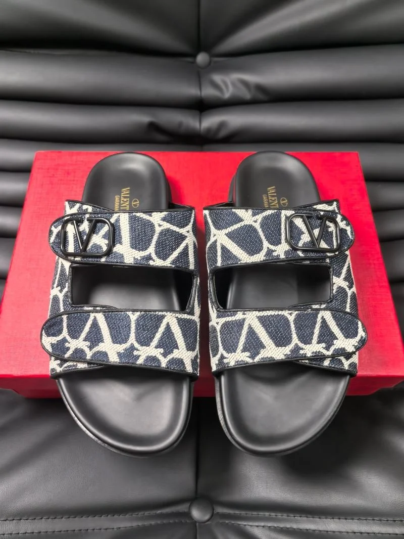 Youthful Valentino Slippers 35767
