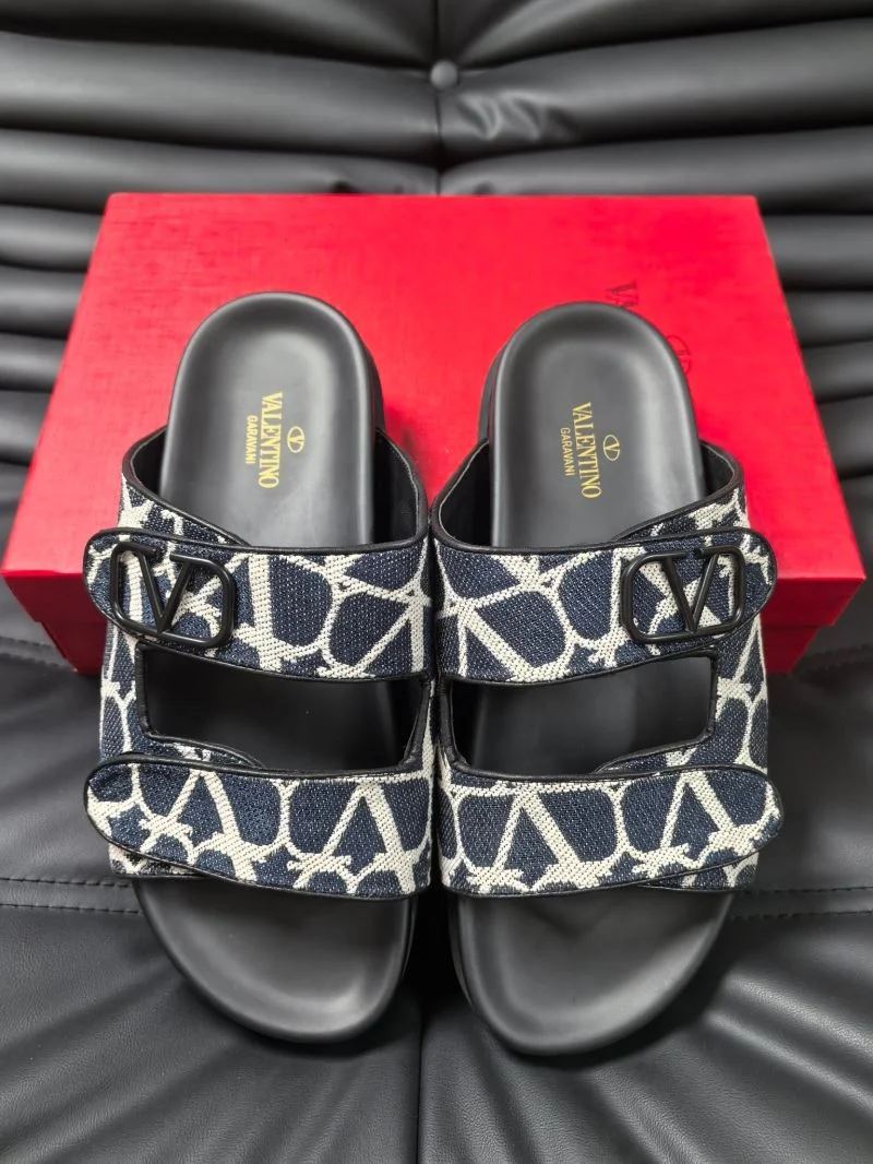 Youthful Valentino Slippers 35767